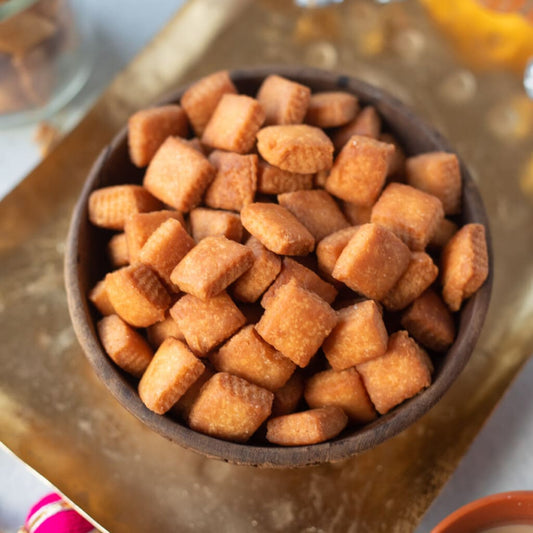 Traditional Crispy Shakarpara – Sweet & Crunchy Indian Snack 400gm
